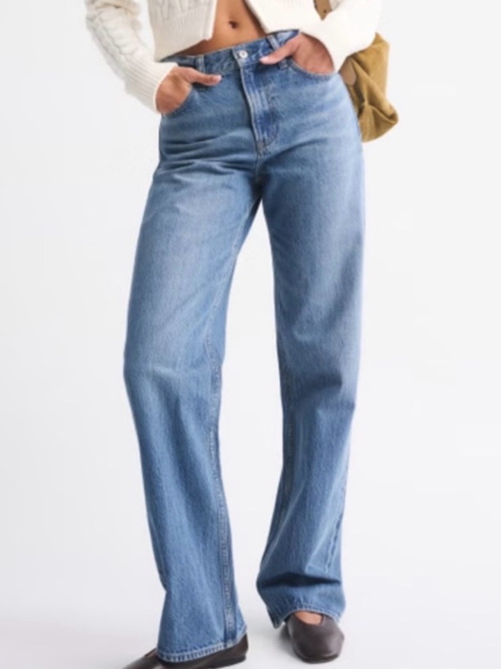 Abercrombie & Fitch High-Rise The Loose Jeans Light Wash Size 26